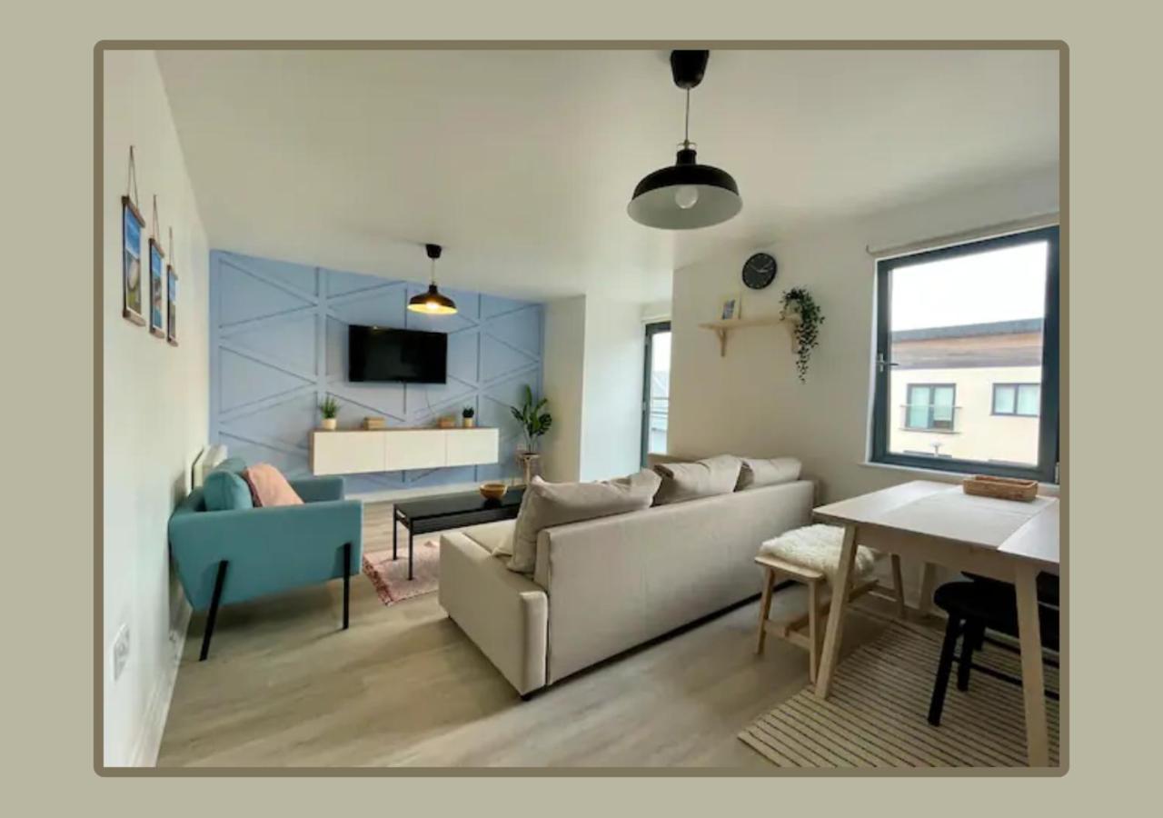 Family Friendly Maritime Apartment Swansea Esterno foto